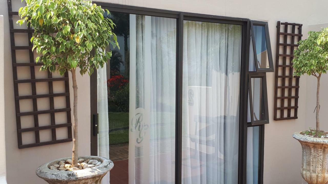 Rosegarden Guesthouse Понгола Экстерьер фото